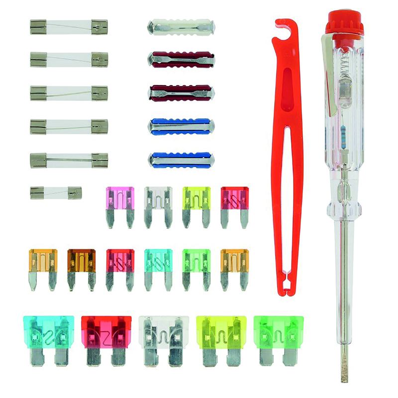 BOITE DE FUSIBLES + ACCESSOIRES 28 PIECES
